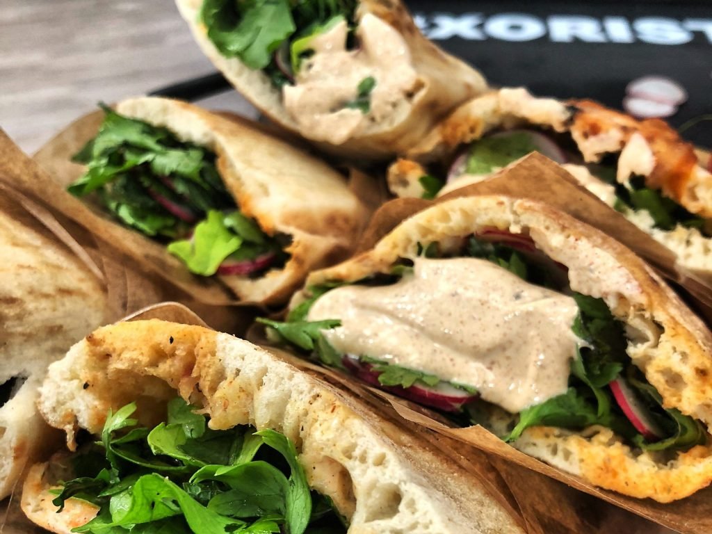 Σουβλάκια αλά Masterchef με ζουμερό εσωτερικό και ψημένες άκρες, η αγαπημένη ελληνική γεύση