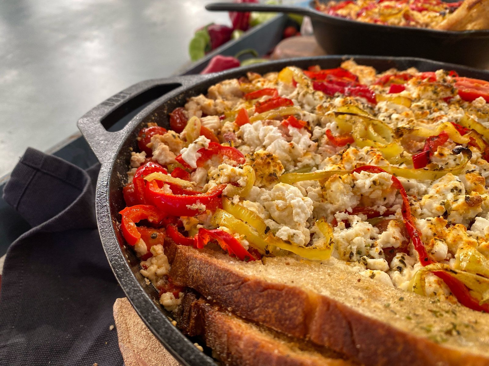 Μπουγιουρτνί με Μοσχαρίσιο Λουκάνικο