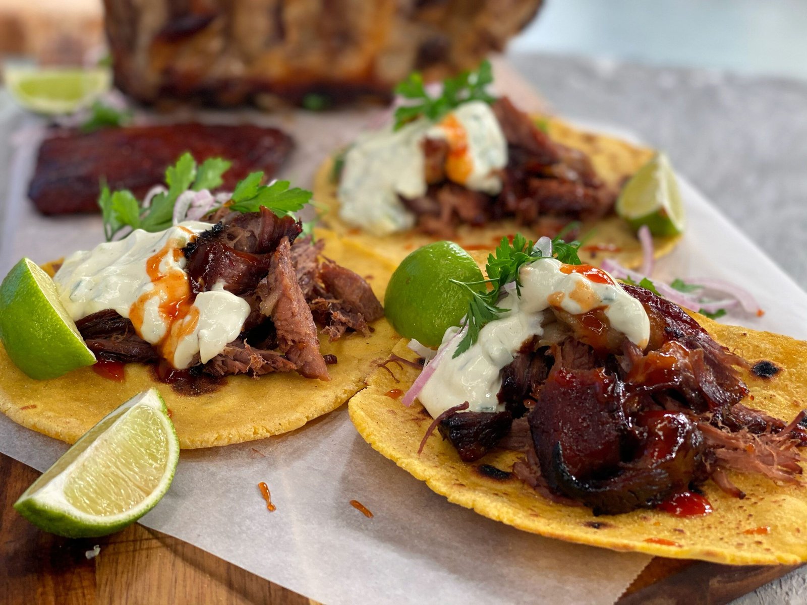 “Γλασαρισμένος Μοσχαρίσιος σιδηρόδρομος με Πίτες Καλαμποκιού”