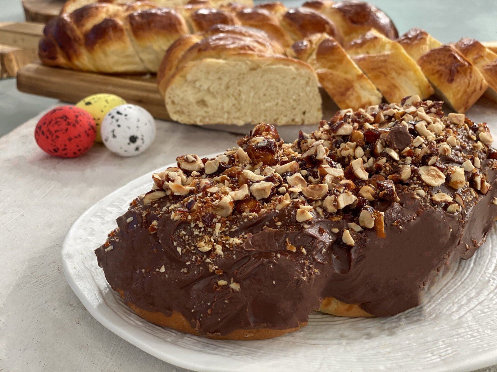 Εύκολο αφράτο τσουρέκι με ίνες συνταγή | LAMBROS VAKIAROS IMG 9086 scaled 1