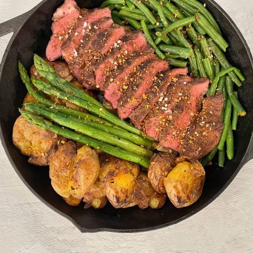 Flat Iron Steak με Πατάτες και Σπαράγγια Λάμπρος Βακιάρος