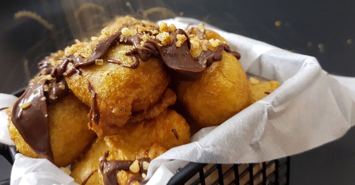 Λουκουμάδες με μπανάνα και σοκολάτα