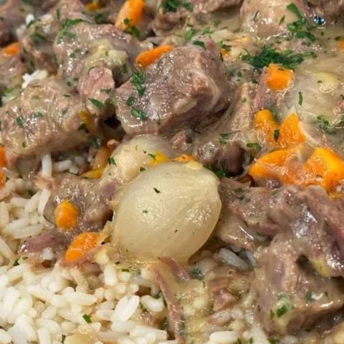 Μοσχαράκι μπλανκέτ με λαχανικά και ρύζι