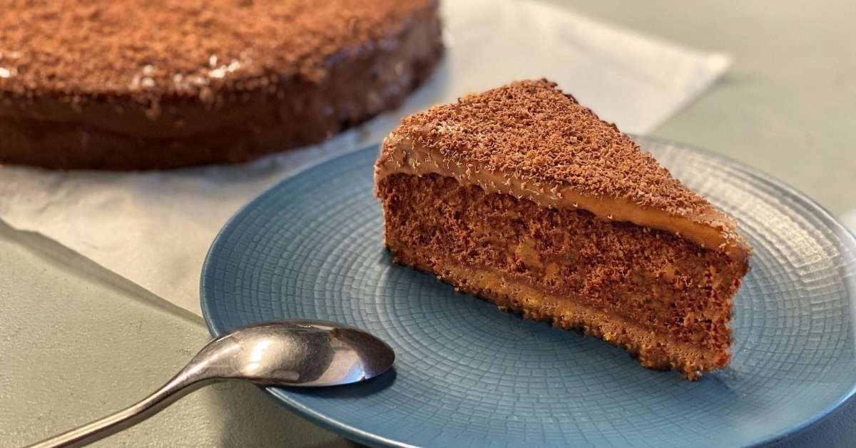 Σοκολατένιο New York cheesecake σε πιατέλα