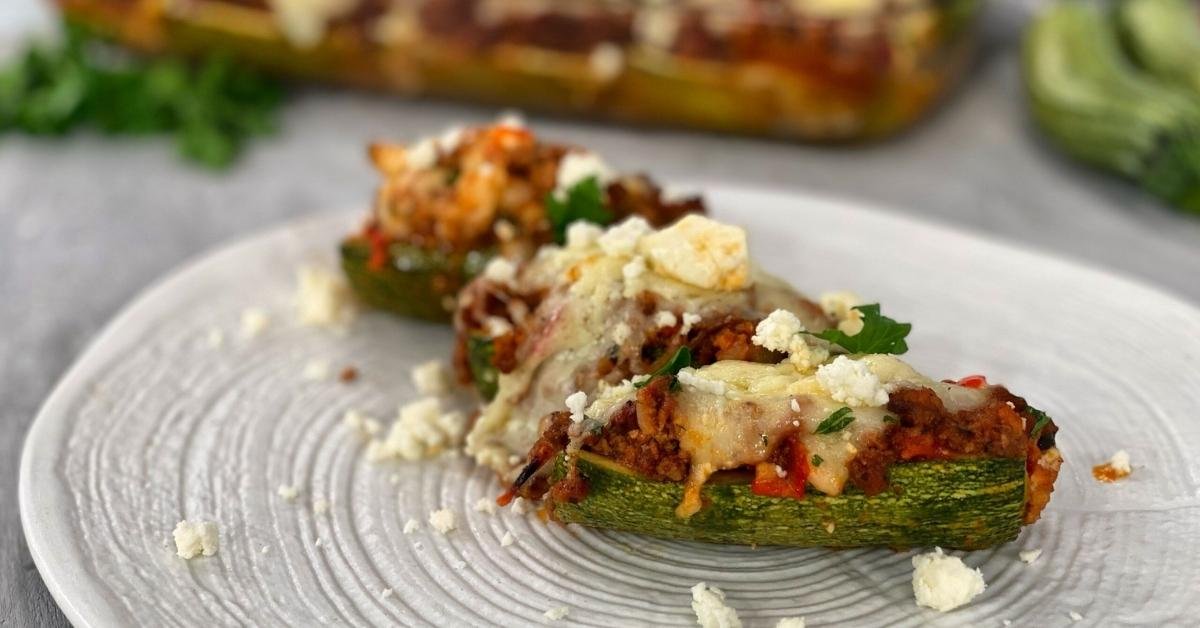 Κολοκυθάκια Γεμιστά στον Φούρνο με Κιμά και Τυριά | LAMBROS VAKIAROS Σπιτικά κολοκυθάκια γεμιστά με κιμά