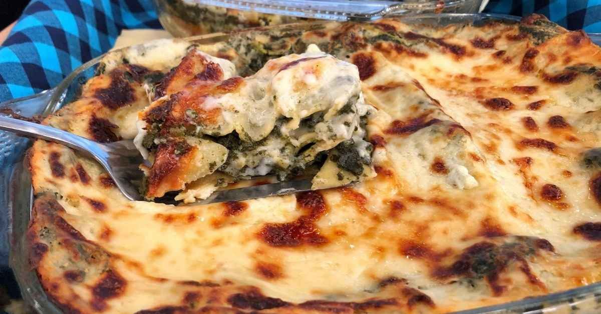 Σπιτικά λαζάνια με κρεμώδη λευκή σάλτσα