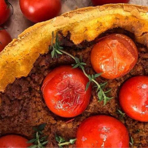 Σπιτικό αλμυρό κέικ με φρέσκα τοματίνια
