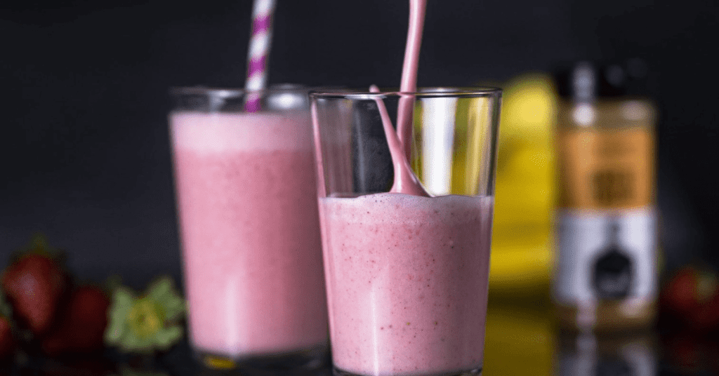 Υγιεινό smoothie για πρωινό με φράουλα και μπανάνα