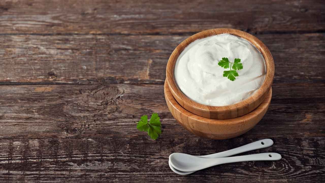 Η Τέλεια Συνταγή για Sour cream στο Σπίτι