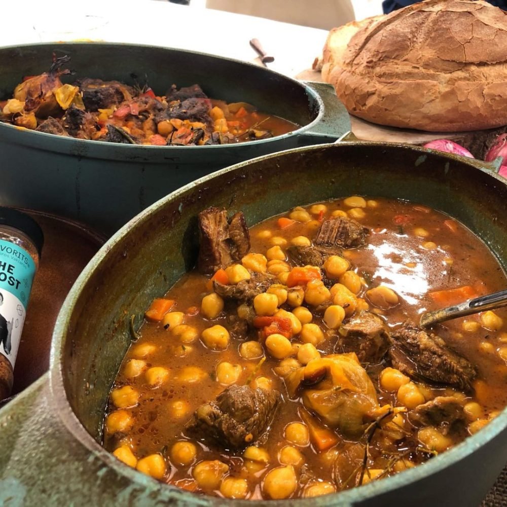 Ρεβύθια με μοσχαράκι και μυρωδικά