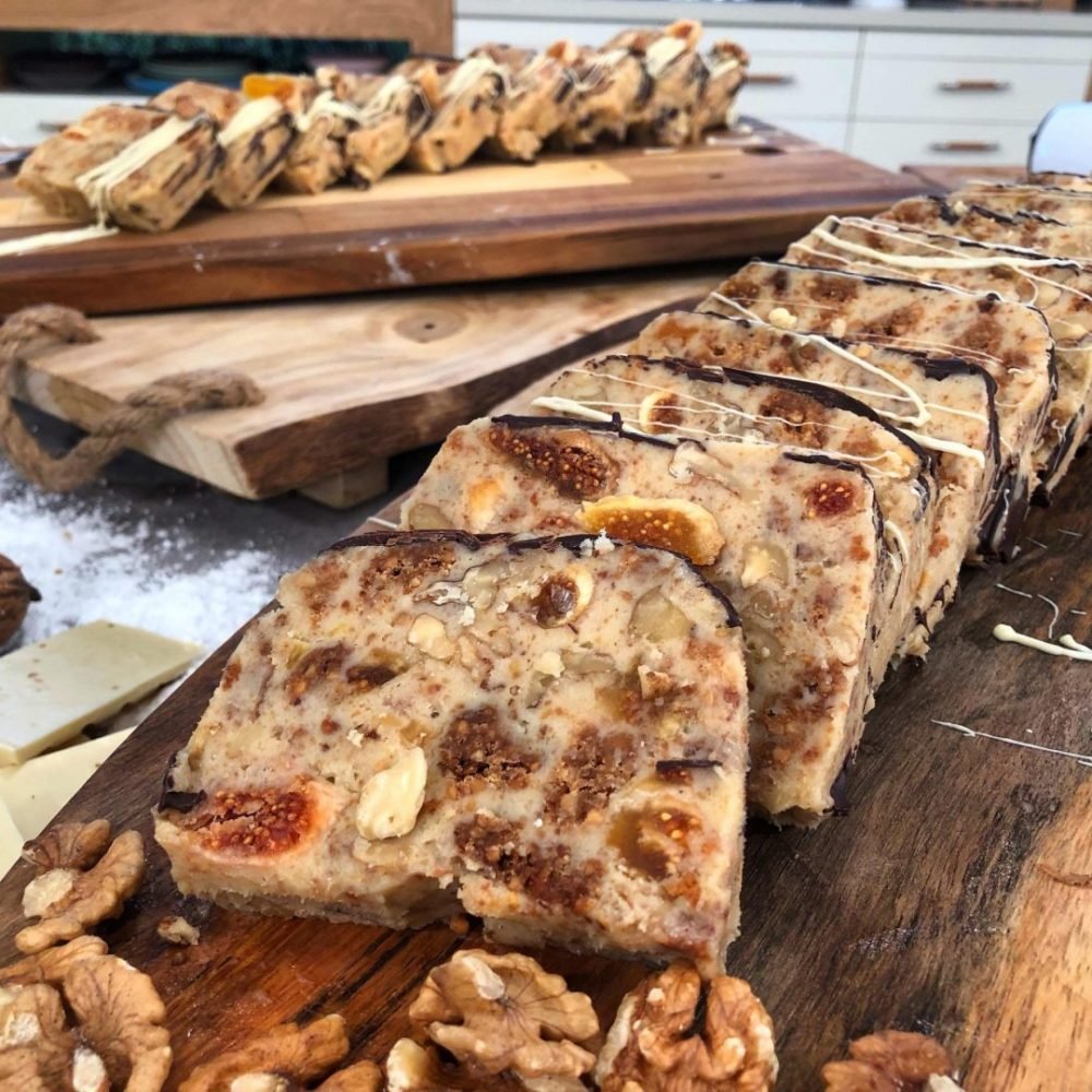 Κορμός λευκής σοκολάτας με σύκα