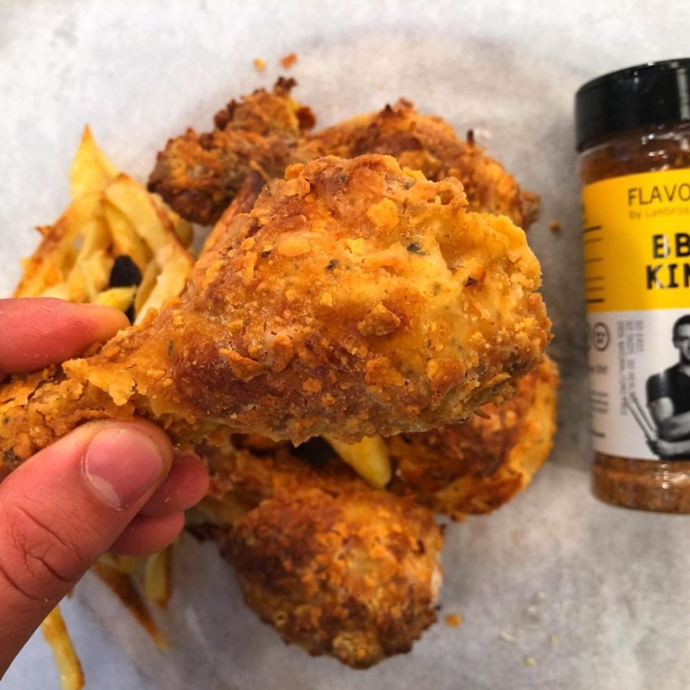 Τραγανό κοτόπουλο με μπαχαρικά και Πατάτες σαν τηγανιτές