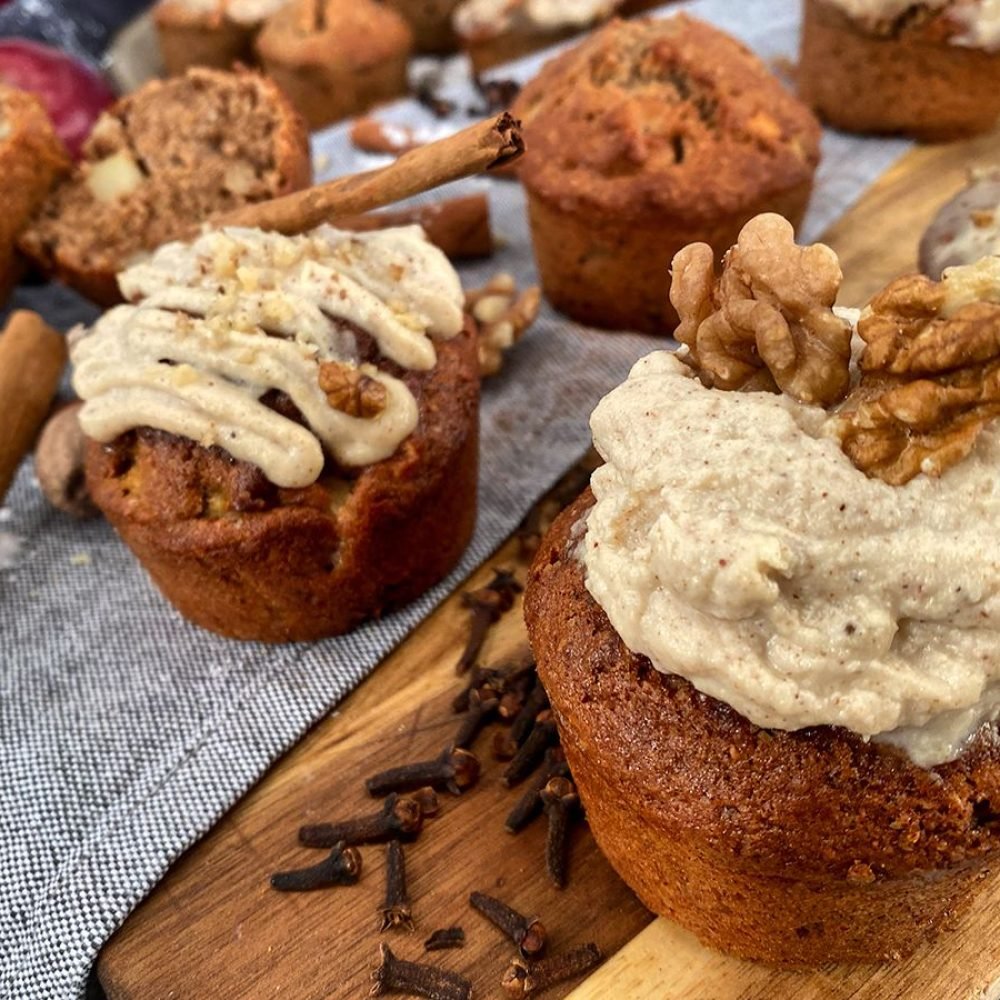 Μαφινς με Μήλο Μπαχαρικά και Αλεύρι Ολικής