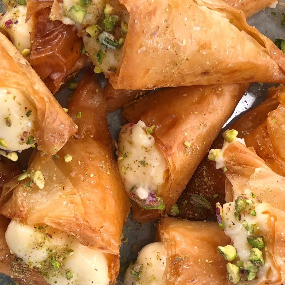 Ατομικά Τρίγωνα Πανοράματος με Βελούδινη Βουτυρένια Κρέμα | Λάμπρος Βακιάρος