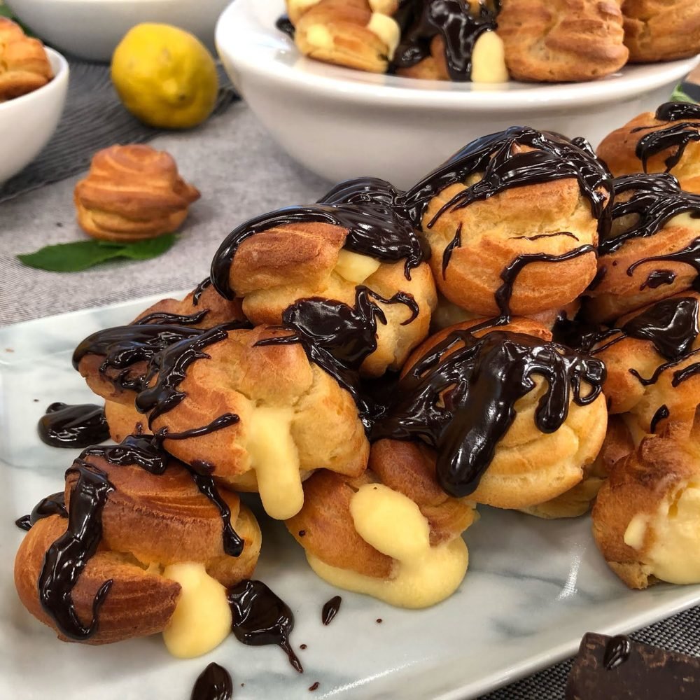 Προφιτερόλ με Λεμονάτη Κρέμα και Σοκολάτα | Λάμπρος Βακιάρος