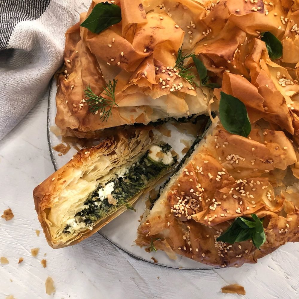 Γρήγορη Αρωματική Σπανακόπιτα με Τραγανό Φύλλο | Λάμπρος Βακιάρος