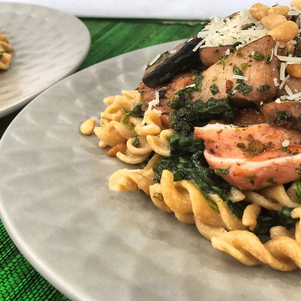 Ζυμαρικά με κοτόπουλο | Λάμπρος Βακιάρος