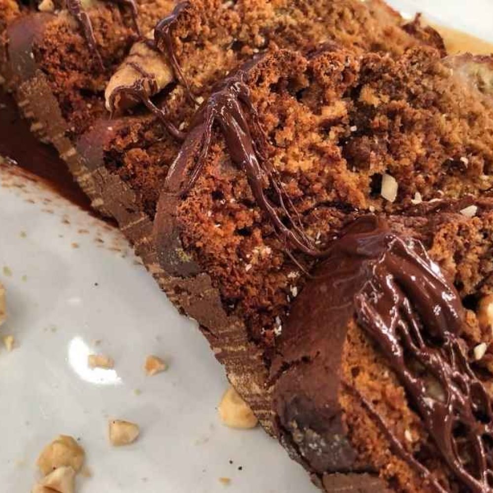 Κέικ βρώμης με μπανάνα και σοκολάτα