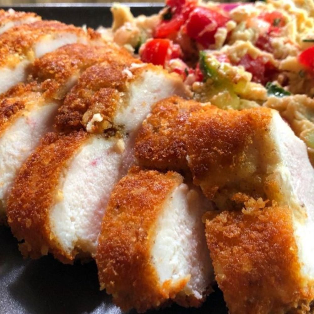 Σνίτσελ κοτόπουλο με παρμεζάνα και χούμους