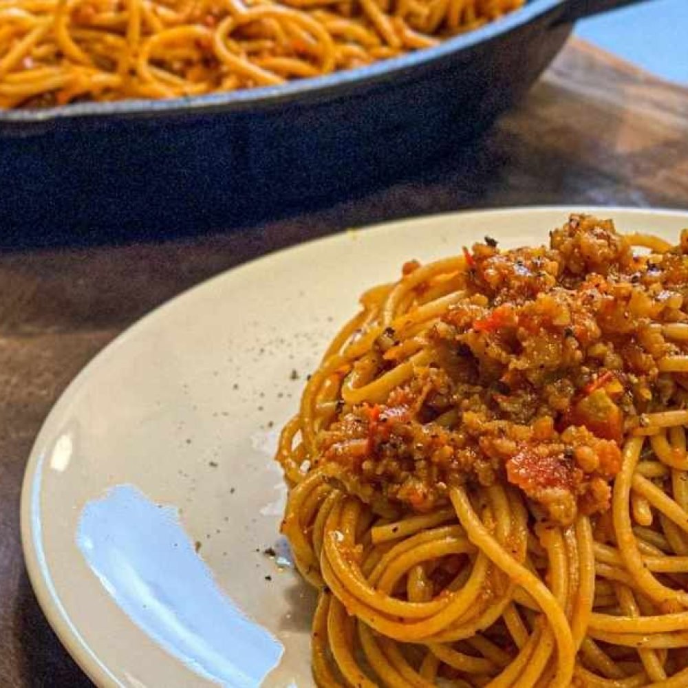 Σπαγγέτι με ντοματίνια και γαρίδες νηστίσιμα